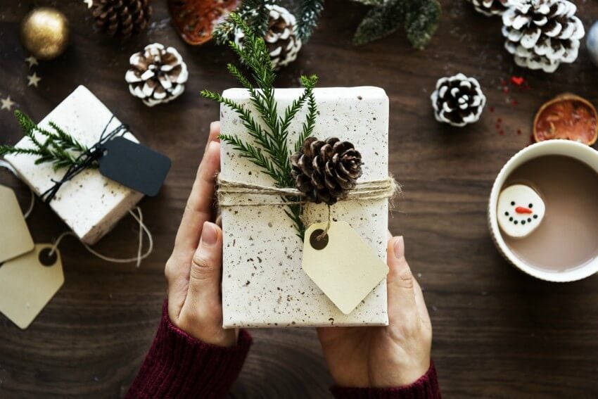 Gift wrapping services