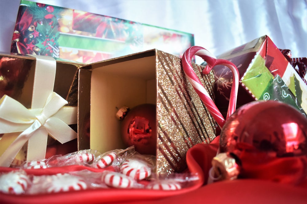 Gift wrapping services